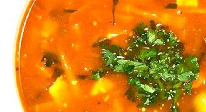 Солянка по‑вегетариански с шампиньонами и адыгейским сыром