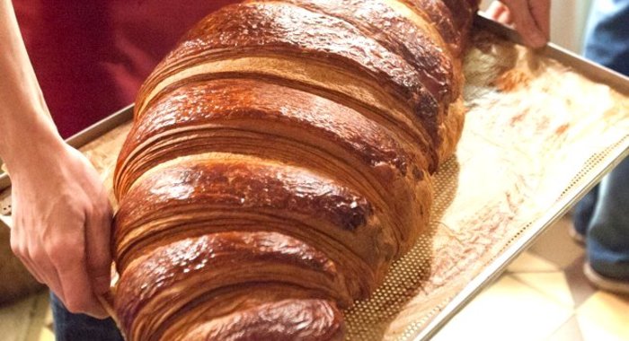 Гигантский круассан