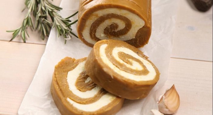 Рулет из говяжьей печенки