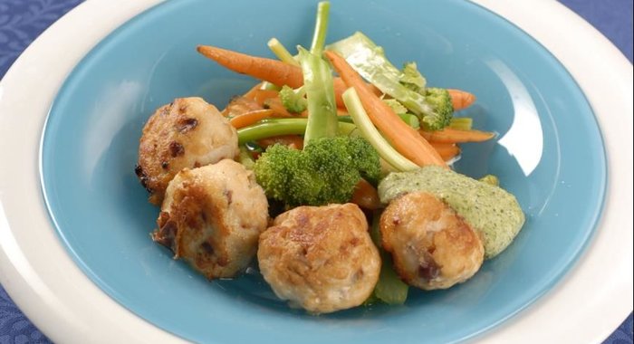 Куриные котлеты с соусом из лука-порея