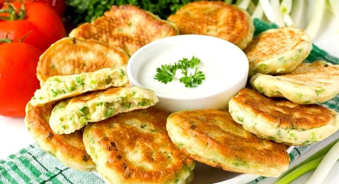 Оладьи с зелёным луком