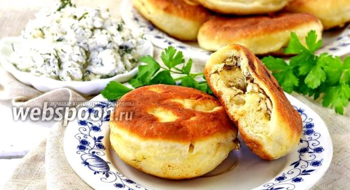 Пирожки жареные с творогом
