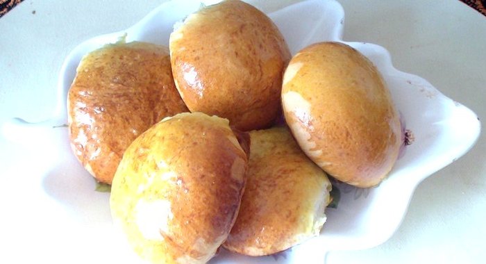 Пирожки со сливами