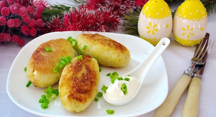 Картофельные котлеты с колбасой