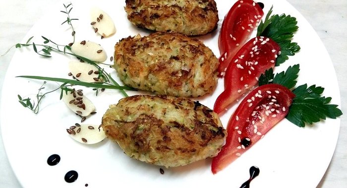 Котлеты из кабачка и куриного фарша по Дюкану