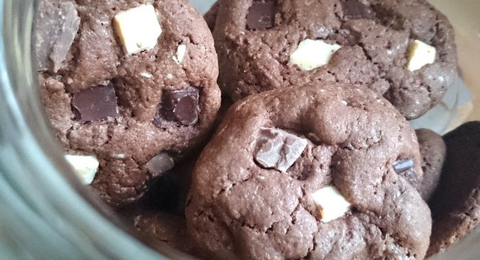 Печенье с тремя видами шоколада