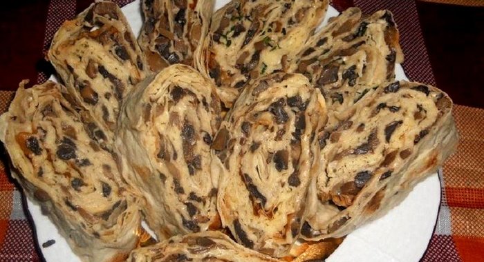 Рулет из лаваша с грибами