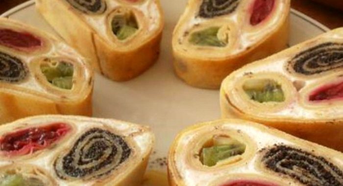 Рулеты из блинов с начинкой