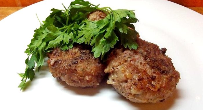 Котлетки из говядины с травами