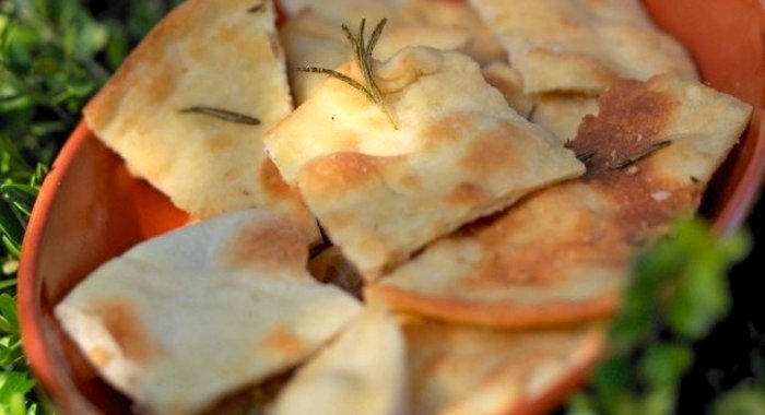 Фокачча с розмарином