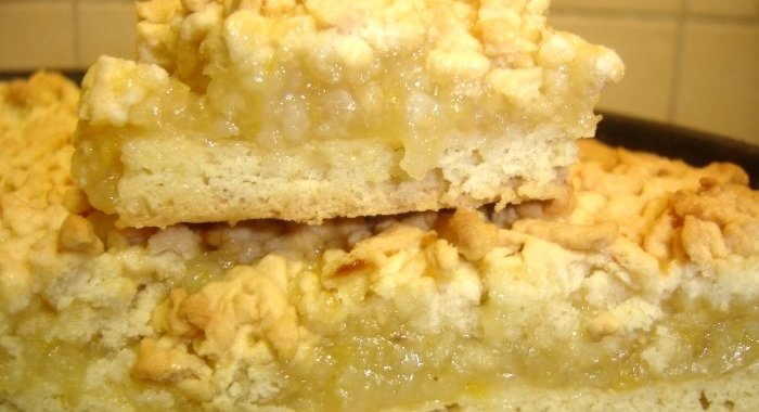 Тертый пирог с лимоном
