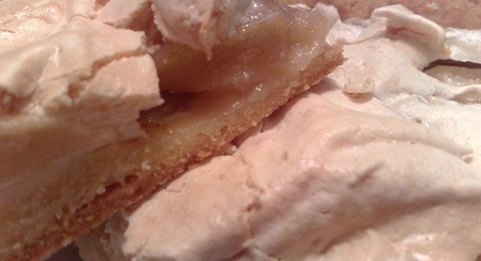 Яблочный пирог с безе