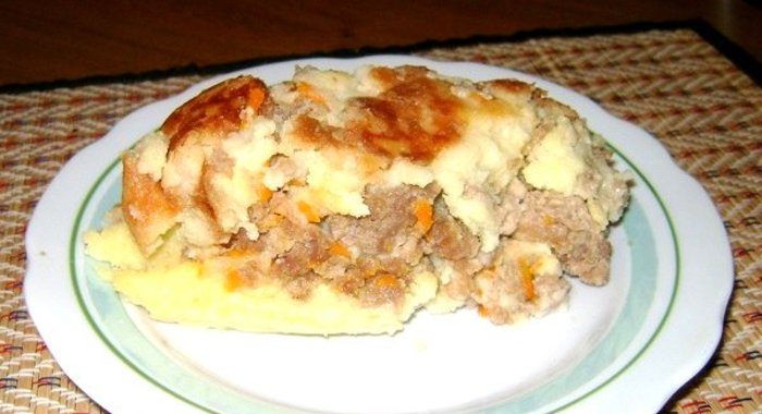 Картофельная запеканка с фаршем в мультиварке Редмонд