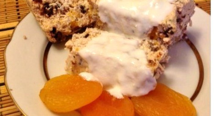 Творожная запеканка с курагой и черносливом