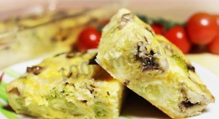 Запеканка из брокколи с грибами и сыром