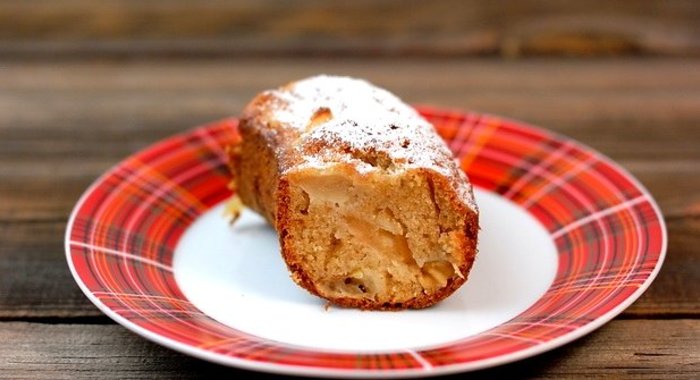 Яблочный кекс