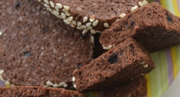 Рисовая запеканка с яблоками и изюмом