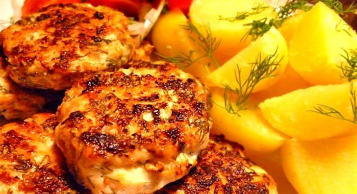 Куриные рубленные котлеты с майонезом