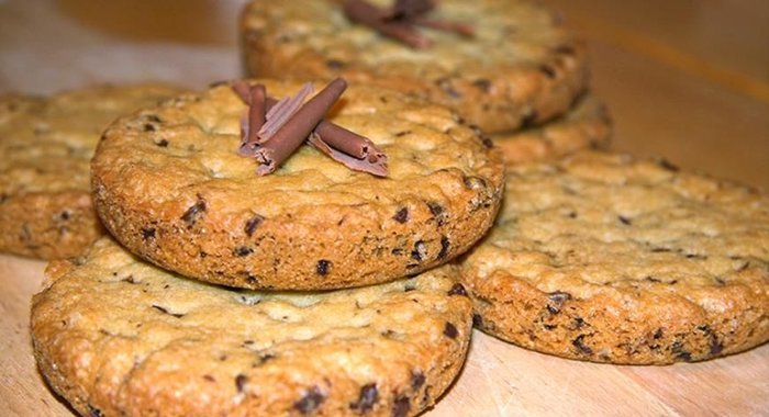 Печенье с шоколадными каплями и кокосовой стружкой