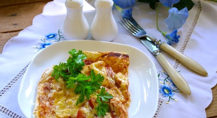 Пицца из бездрожжевого теста в духовке