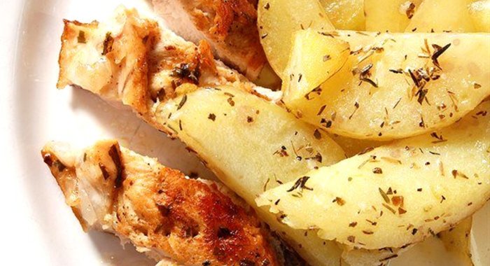 Жаркое из кролика с красным вином