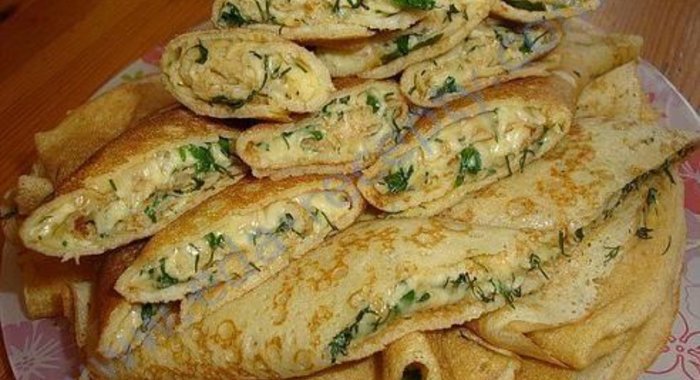 Блины фаршированные сыром и зеленью