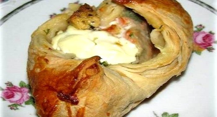 Пирожки с красной рыбой