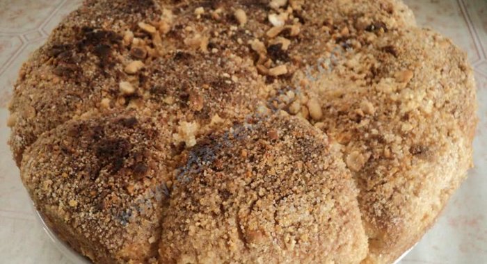 Сладкий пирог из дрожжевого теста в хлебопечке