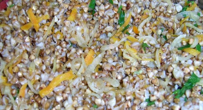 Каша гречневая с луком