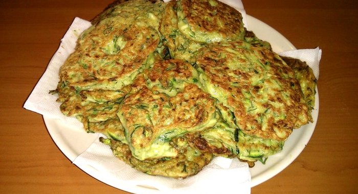 Оладьи из цукини с чесноком