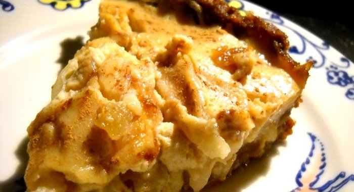 Грушевый пирог с миндальным кремом