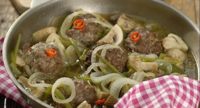 Котлеты с грибами и луком