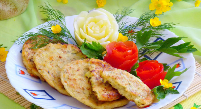 Кабачково-сырные оладьи