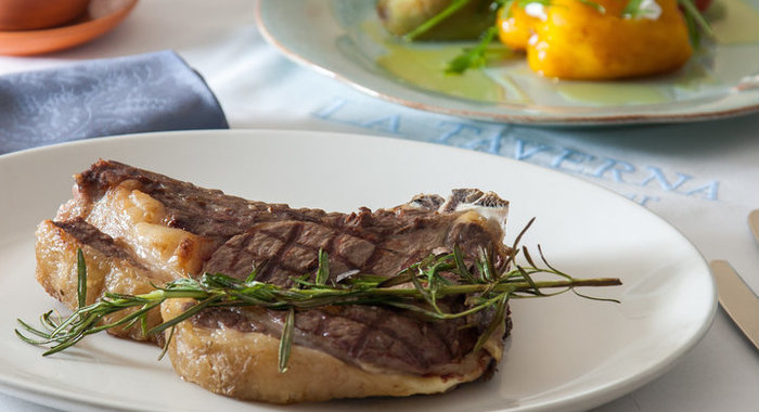 Кука-буреки с начинкой из помидоров и сладкого перца