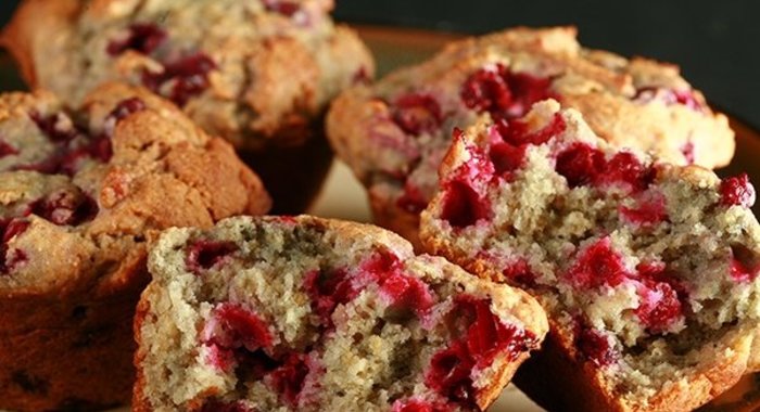 Маффины с брусникой