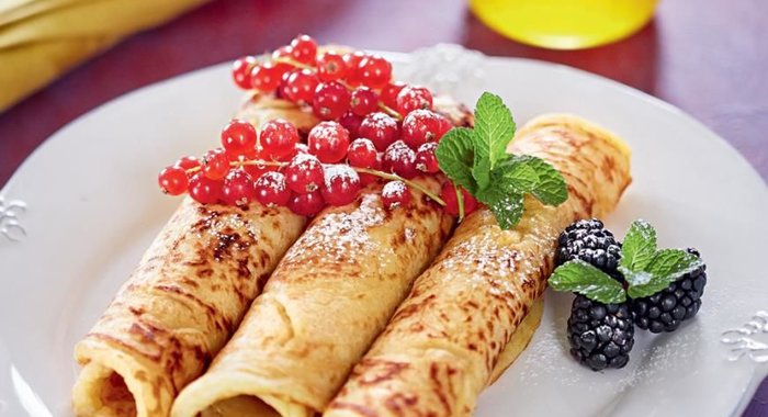 Дрожжевые блины с медом и специями