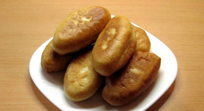 Пирожки с рисом и рыбой