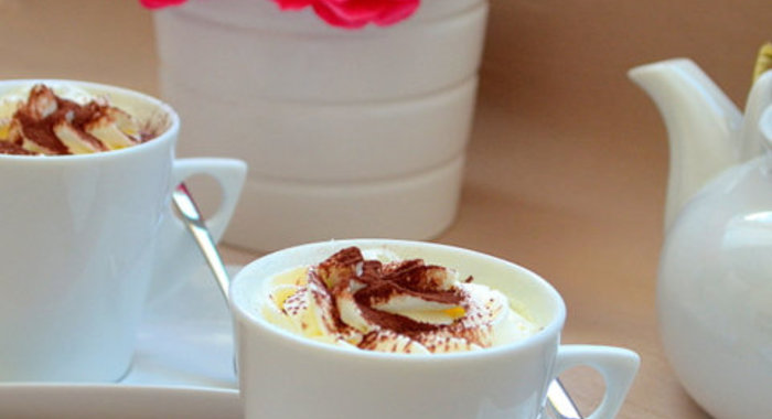 Шоколадный кекс с фундуком