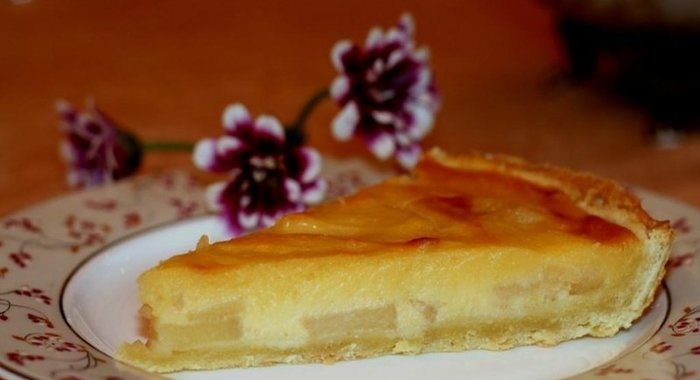 Перевернутый пирог с айвой