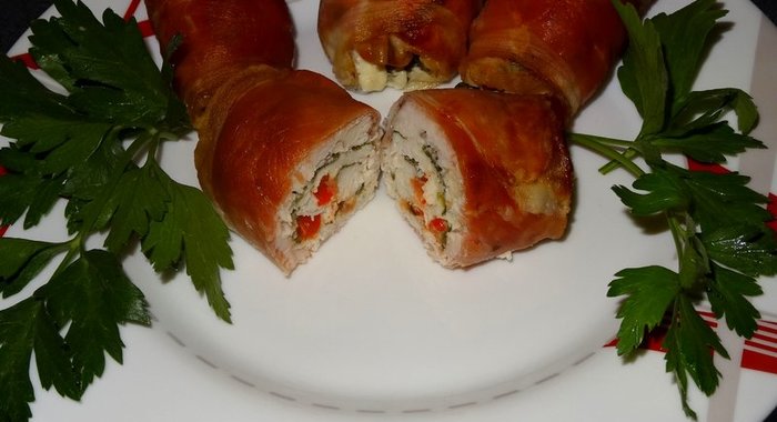 Рулеты из куриной грудки с начинкой