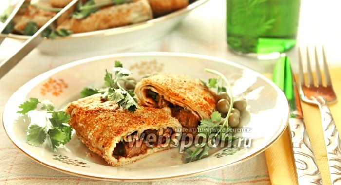 Блинчики с мясом и сыром в хрустящей панировке