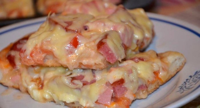 Пицца быстрая на дрожжевом тесте