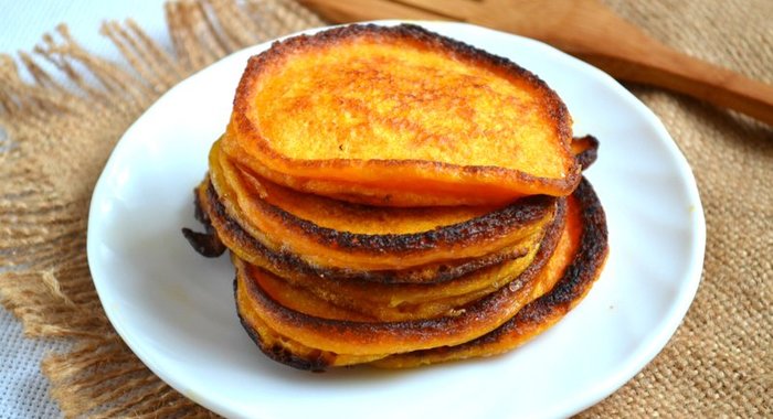 Оладьи из тыквы в мультиварке