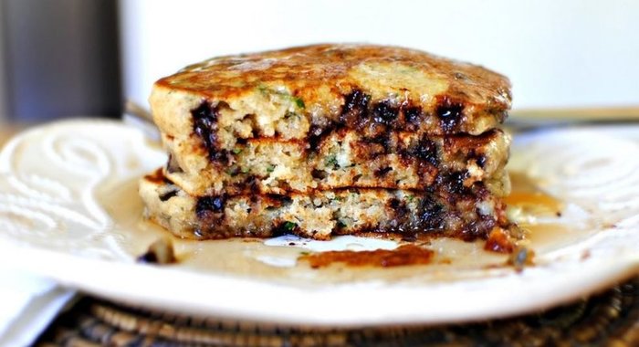 Оладьи с базиликом и шоколадом