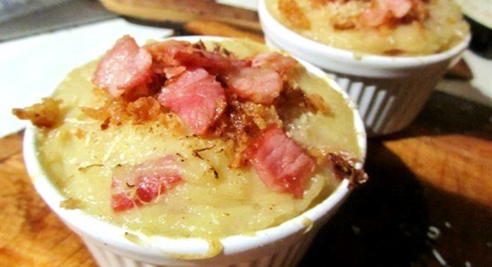 Картофельная запеканка с беконом