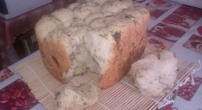 Обезьяний хлеб с укропом и чесноком