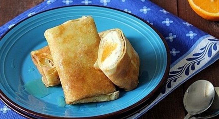 Апельсиновые блинчики с творогом