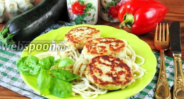 Котлеты из индейки с цукини