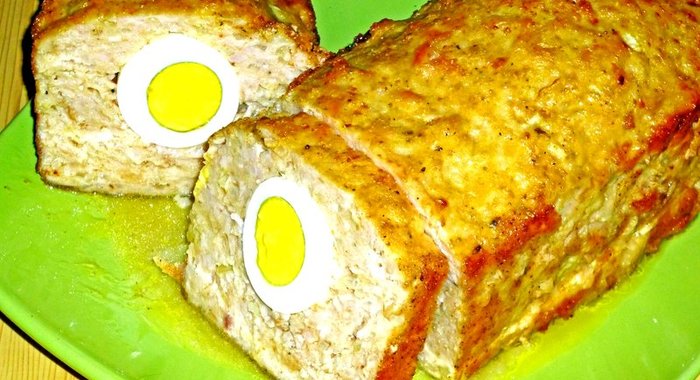 Хлебец из куриного фарша с яйцами