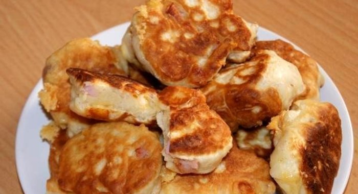 Оладьи с ветчиной и сыром